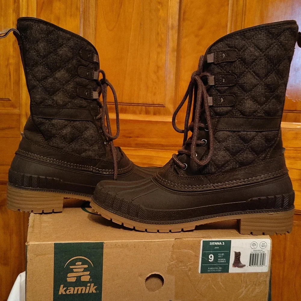 Kamik Sienna 3 Dark Brown Lace-Up Boots - Picture 4 of 6